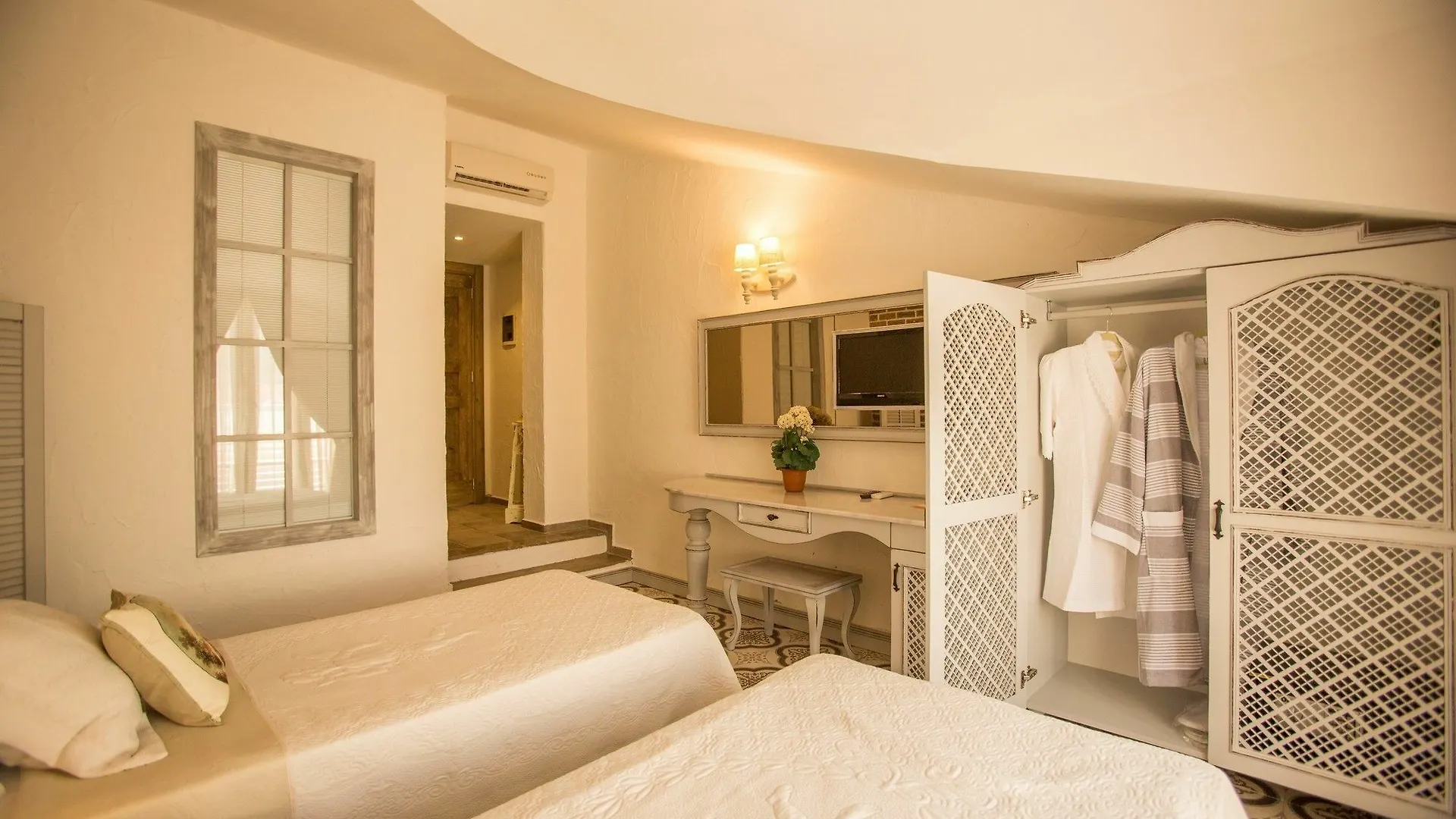 S3 Hotels Orange Олудениз